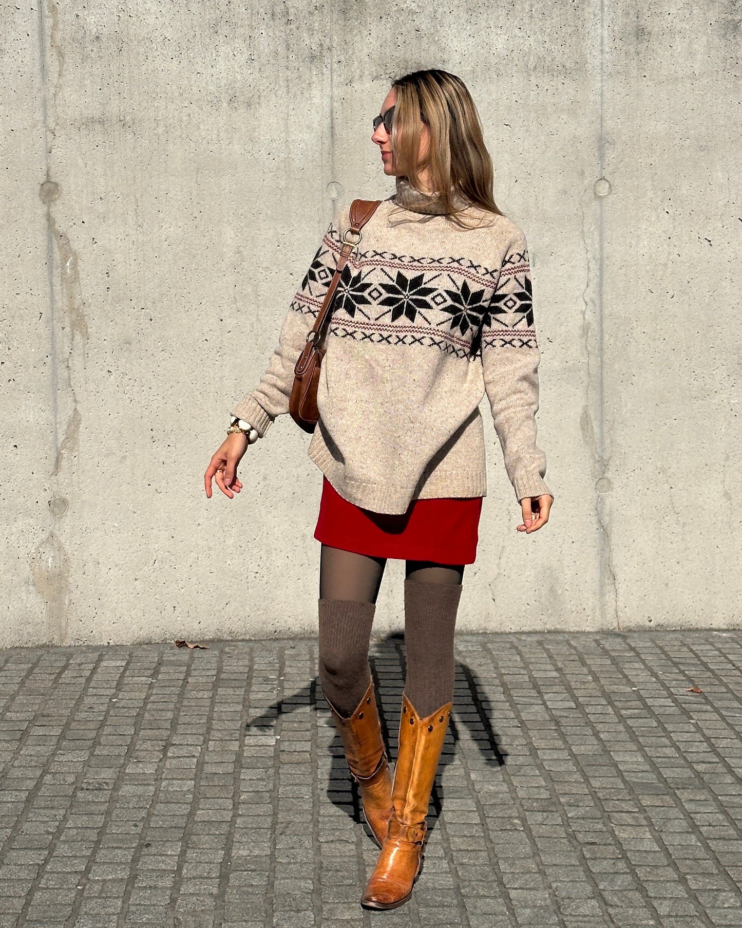 Rollkragen Strickpullover mit Norwegen-Muster beige schwarz rot, S,M