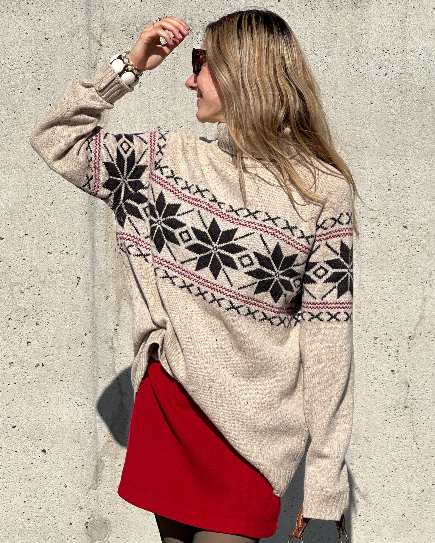 Rollkragen Strickpullover mit Norwegen-Muster beige schwarz rot, S,M