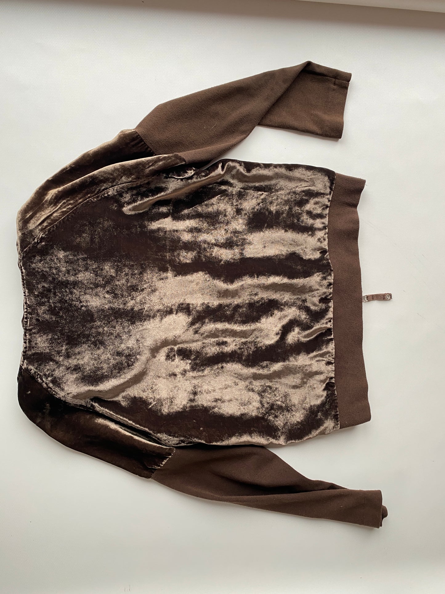 Samt Velours Zipjacke im y2k Stil, braun glänzend mit Kapuze, S,M