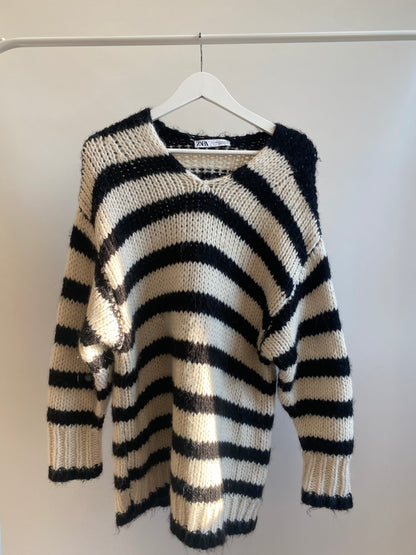 Zara Grobstrick oversize Strickpullover schwarz weiß Blockstreifen, S, M