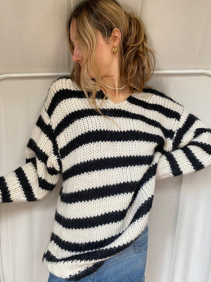 Zara Grobstrick oversize Strickpullover schwarz weiß Blockstreifen, S, M