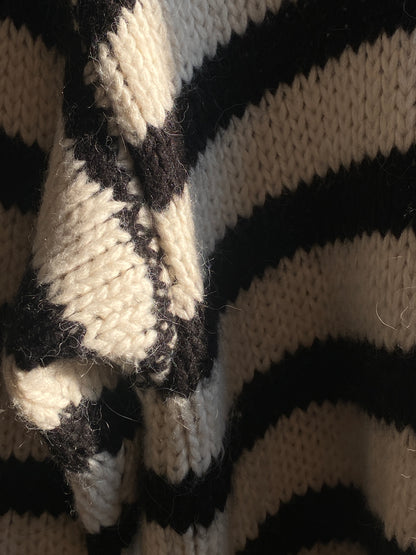 Zara Grobstrick oversize Strickpullover schwarz weiß Blockstreifen, S, M