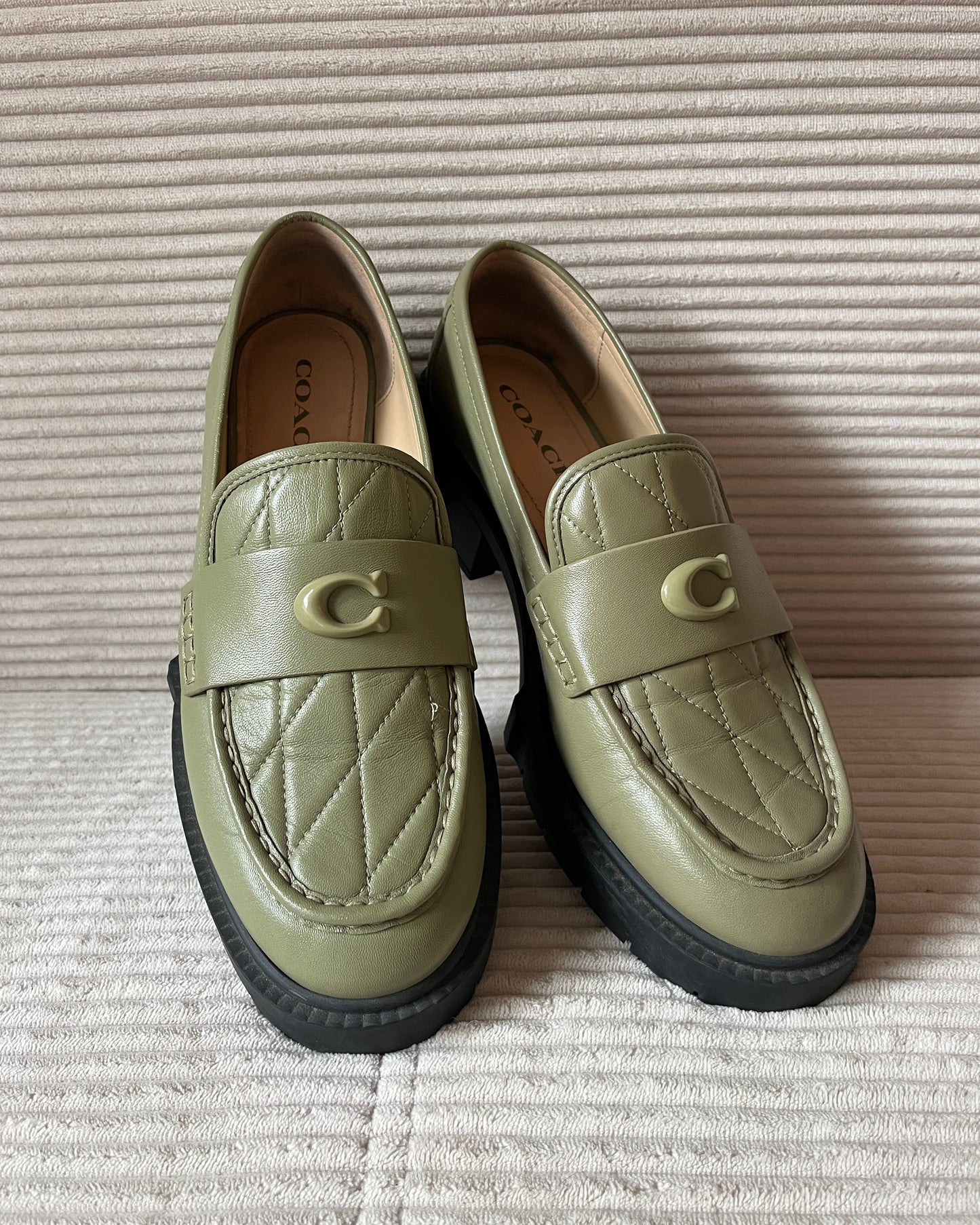 Coach Leder Loafer Leah Slipper in Moss, pistazie grün, Gr. 40