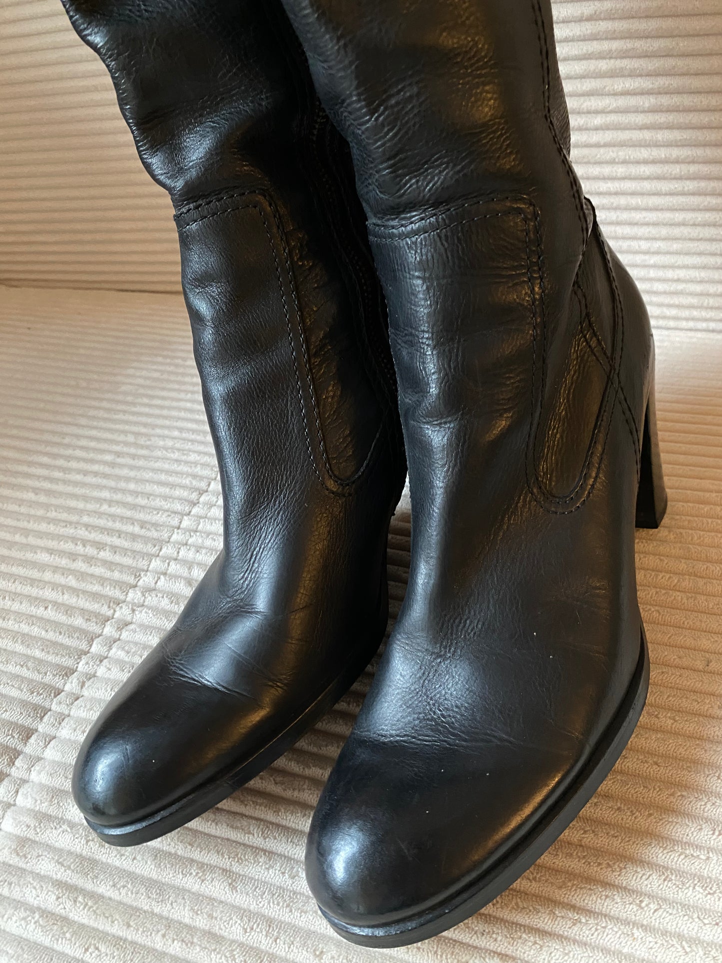 Marc'o Polo Leder Langschaft-Stiefel mit Absatz in schwarz, Gr. 40