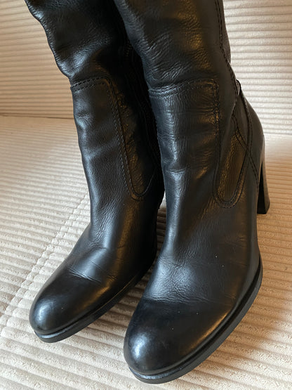 Marc'o Polo Leder Langschaft-Stiefel mit Absatz in schwarz, Gr. 40