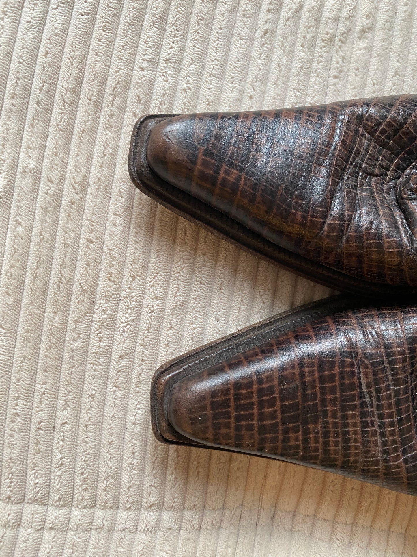 HUGO BOSS Cowboy Stiefel Leder braun verziert Boots, Gr. 40