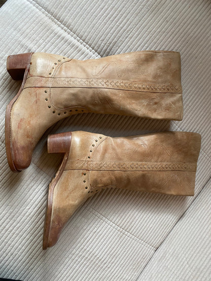 Buffalo derbe retro Lederstiefel hellbraun mit Verzierung, Gr. 40