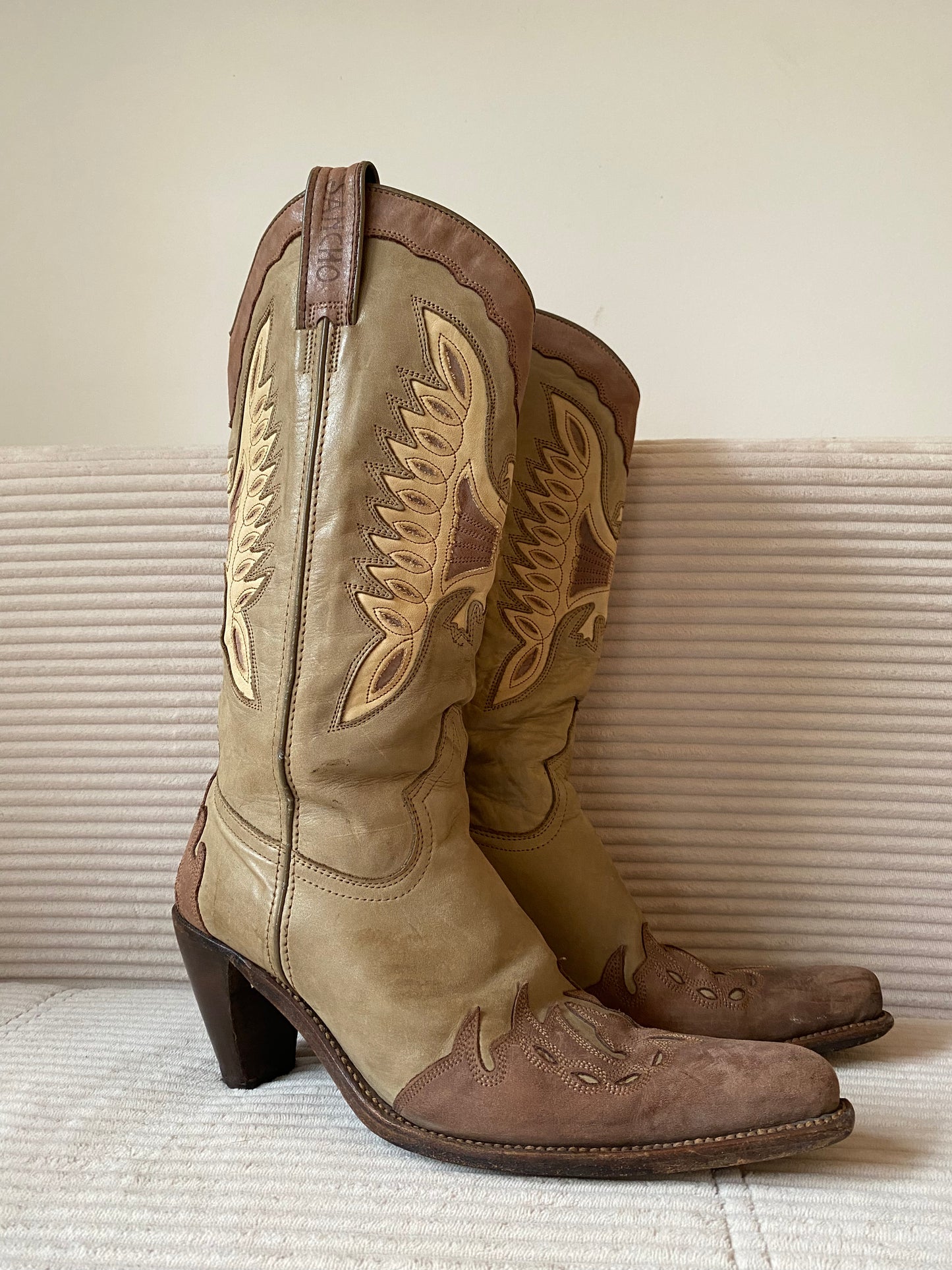 Sancho Cowboystiefel 8235 mit Feuer; geöltes Wildleder beige, Gr. 40