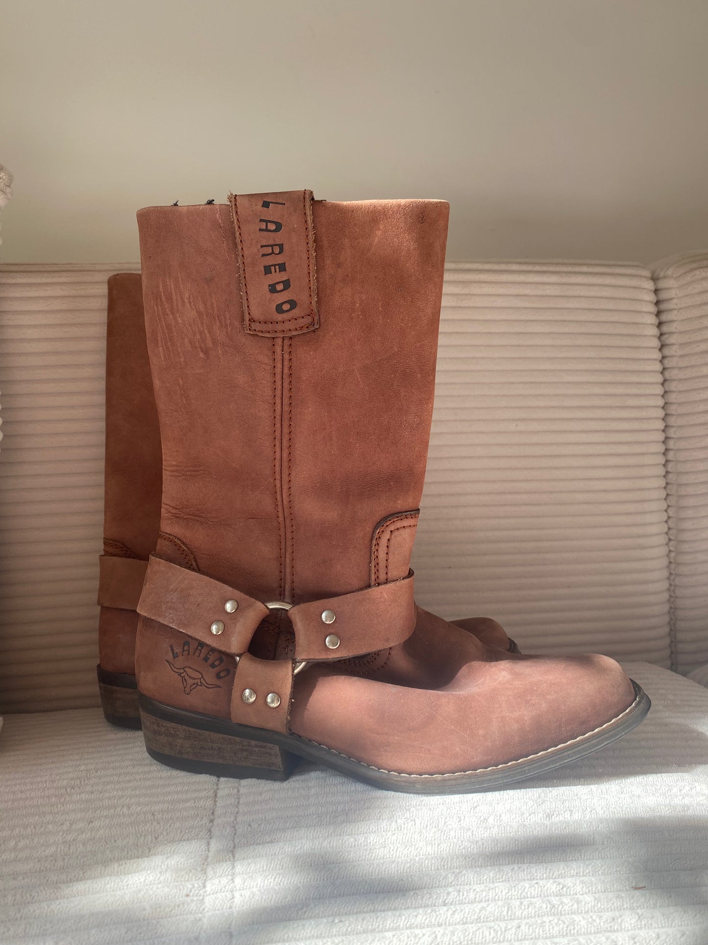 Laredo Western Biker Boots mit Riemen in dunkelbraun, Gr. 40