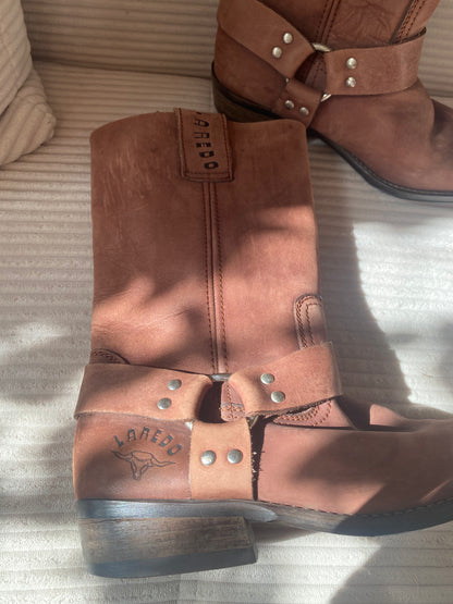 Laredo Western Biker Boots mit Riemen in dunkelbraun, Gr. 40