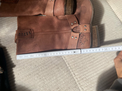 Laredo Western Biker Boots mit Riemen in dunkelbraun, Gr. 40