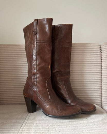 Vagabond Lederstiefel Langschaft mit Absatz in dunkelbraun, Gr. 39