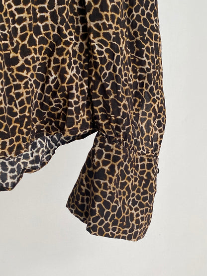 Pre-loved SET Leoparden Muster Bluse mit Knopfreihe, beige braun, S