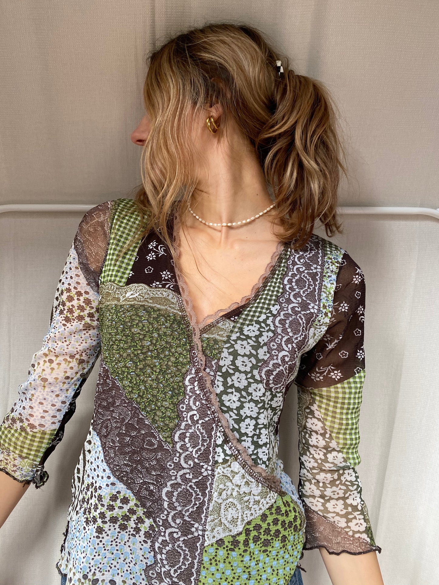 Retro Wickelstil Mesh Shirt halb transparent in braun-grün, S-M