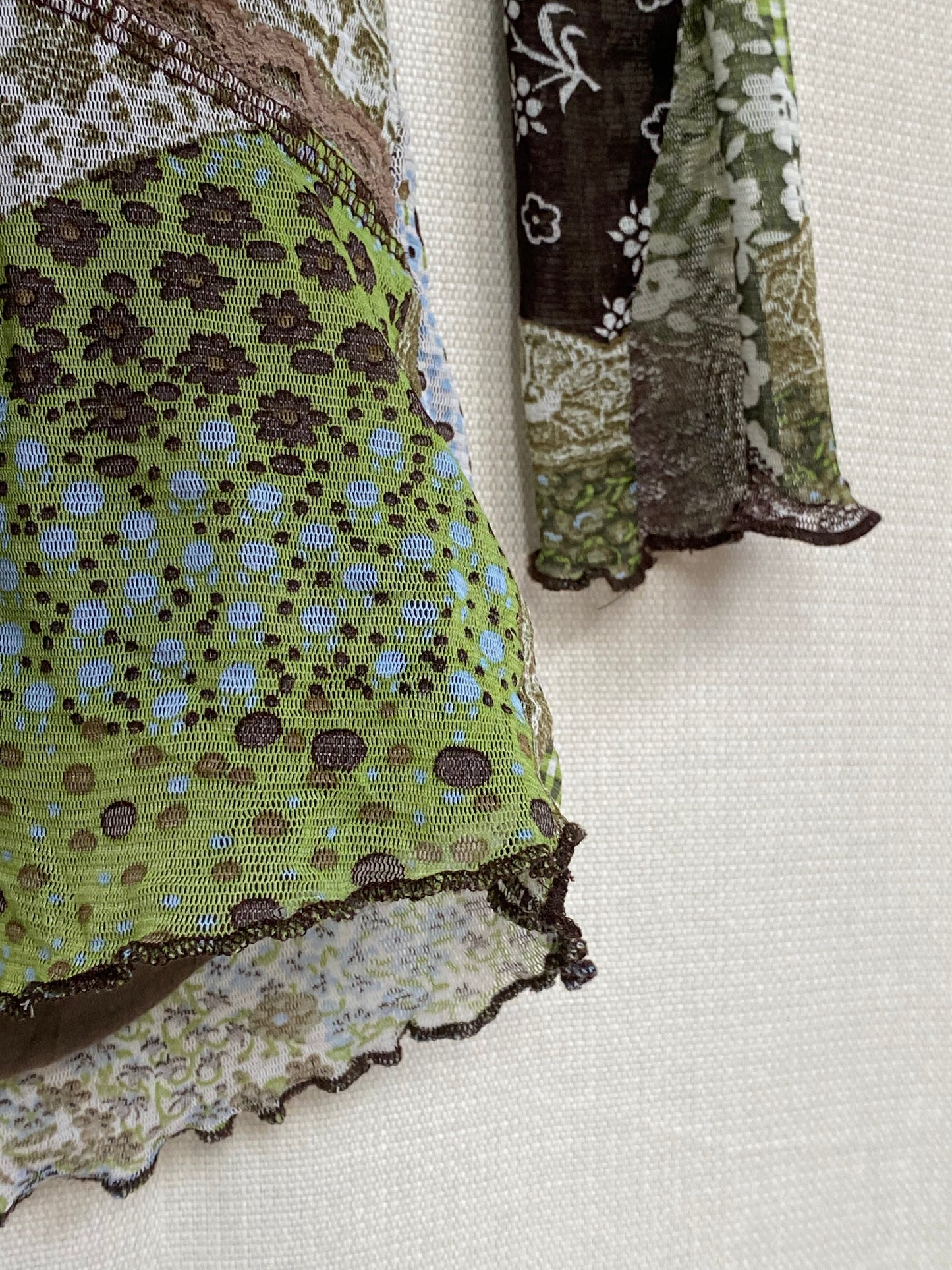 Retro Wickelstil Mesh Shirt halb transparent in braun-grün, S-M