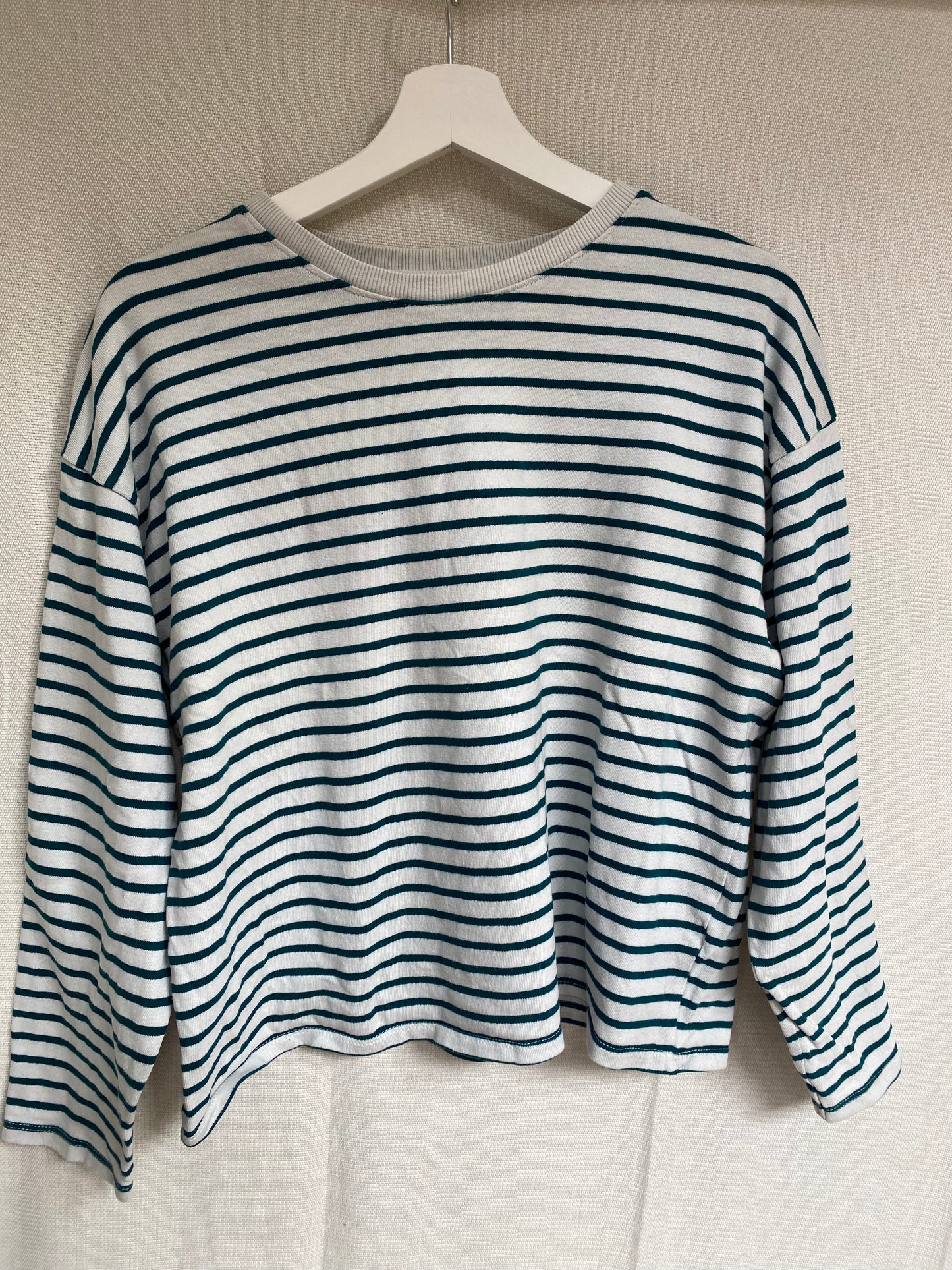 Lockeres Streifen Longsleeve Pull & Bear, weiß grün, baggy, S
