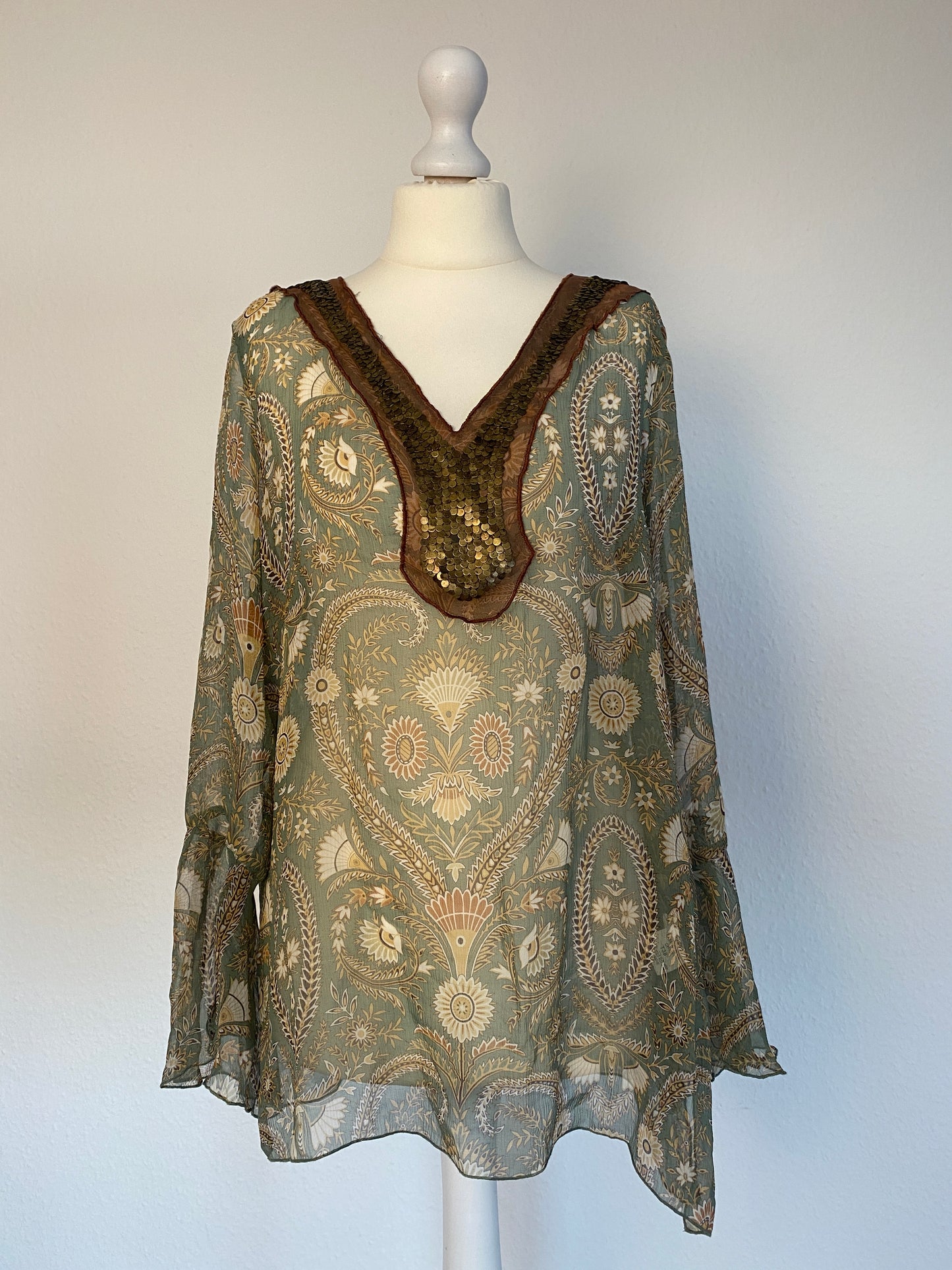 Fairy halbtransparente Seidenbluse Trompetenärmel, Pailletten, grün, M