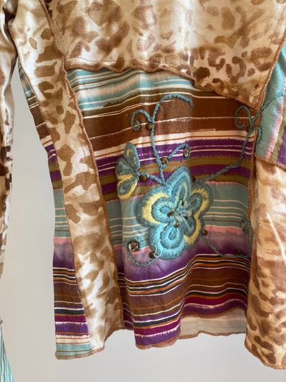 Traumhaftes multicolor verziertes Longsleeve Trompetenärmel, S