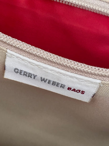 Lederhandtasche in cognacbraun, Baguette Stil, Metallnieten