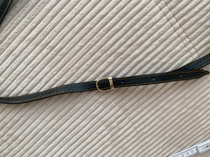 JOOP! Crossbody Retro Lederhandtasche in schwarz mit Logoprägung