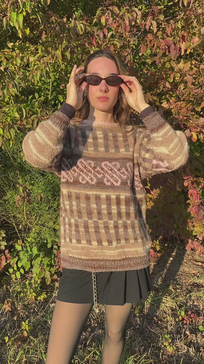 Handgestrickter Pullover in creme-beige mit rosa Muster, Unikat, S,M