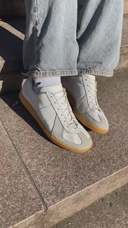 Original BW Sneaker Retro Bundeswehr Halle Rindvelourleder, Gr. 42